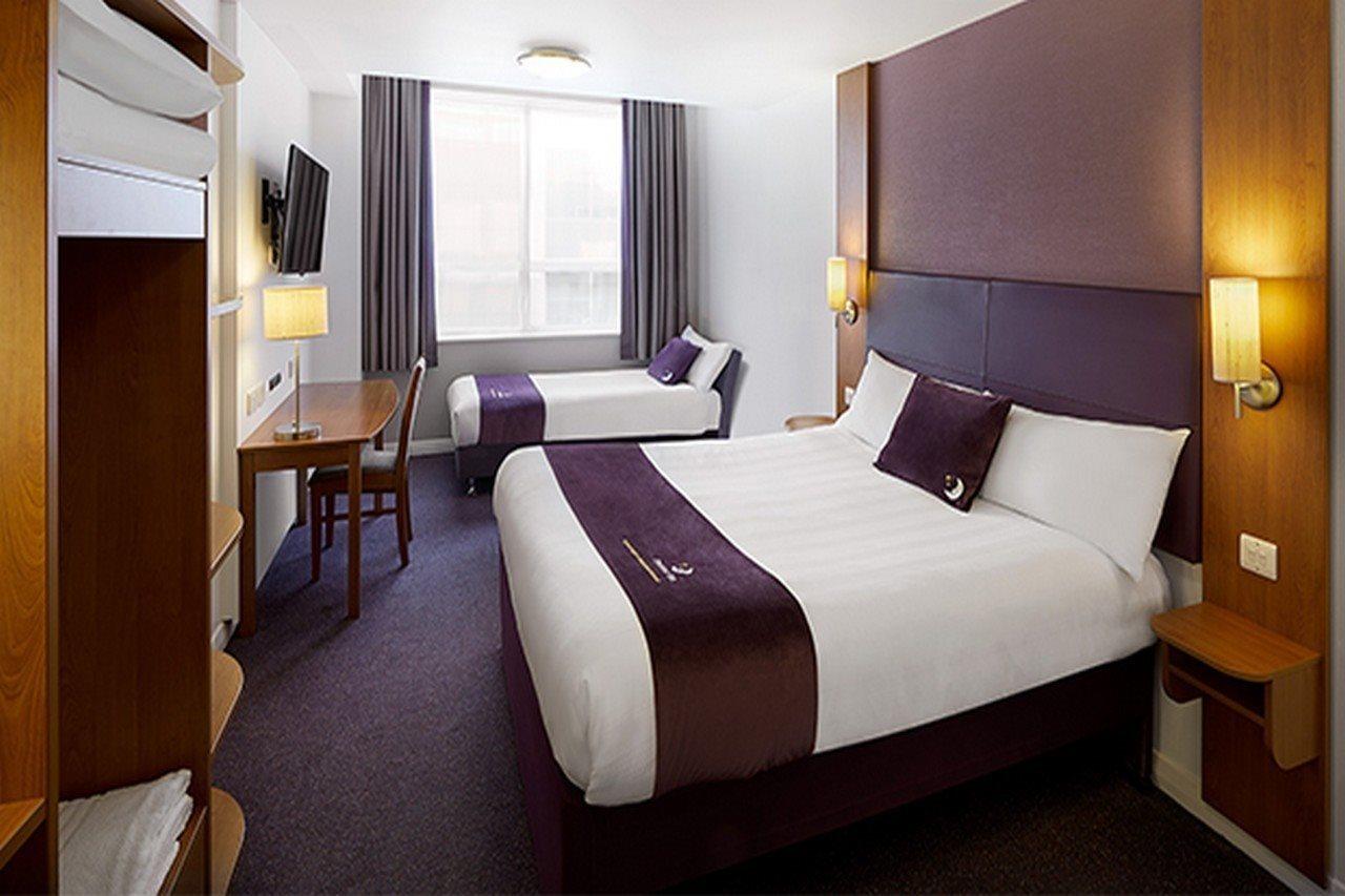 Premier West Quay Hotel 3*
